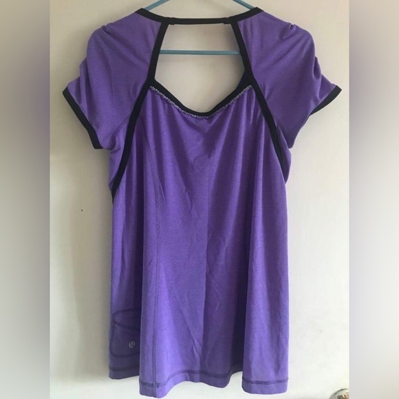 Lululemon Sz 10 T-Shirt - Picture 3 of 4